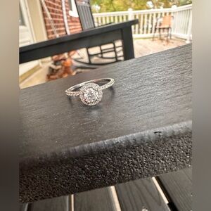 Diamond engagement ring